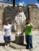 Дева Мария, моя сестра Ольга и я, Вера Николаева